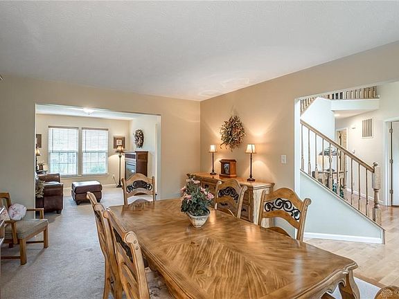 4th image of 3542 Queen Victoria Ct