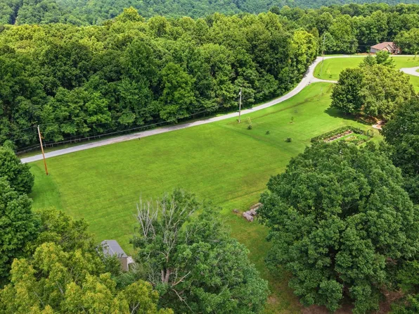 1060 Thornberry Trce, Goodlettsville, TN 37072