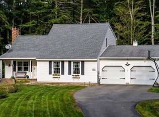 41 Wild Pasture Rd, Kensington, NH 03833
