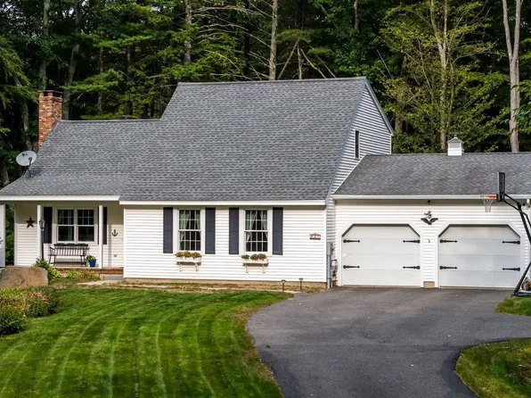 41 Wild Pasture Road, Kensington, NH 03833
