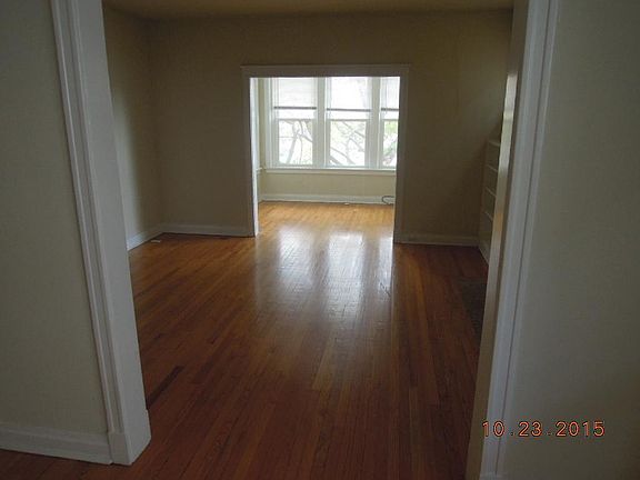 4th image of 4951 Laclede Ave #1W
