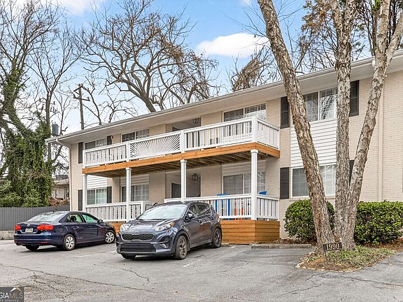3rd image of 1990 Wellbourne Dr NE APT 7