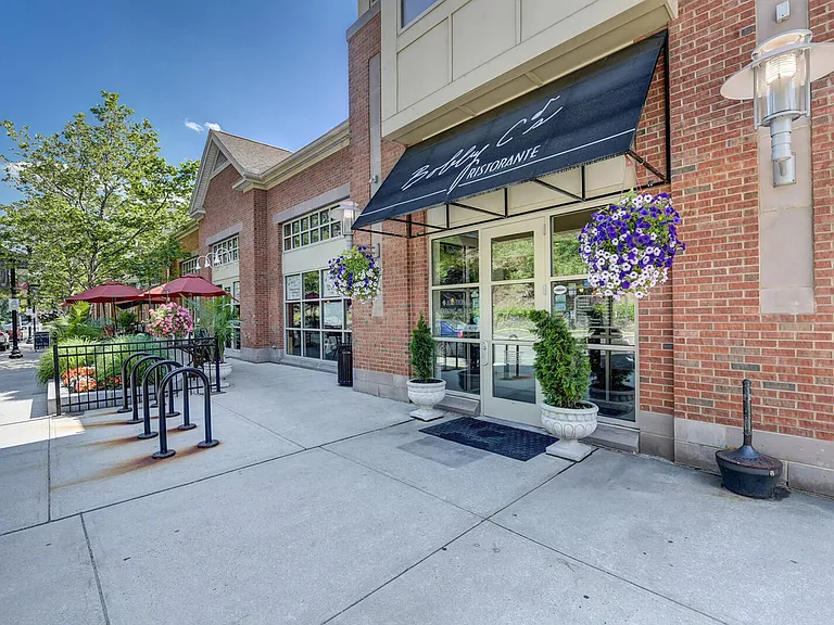 Famous Bobby C's restaurant-wonderful Italian dining located on-site!