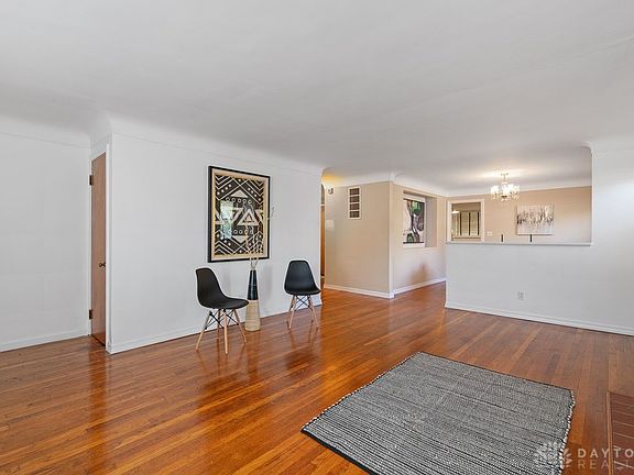 3rd image of 6447 Hamilton Ave