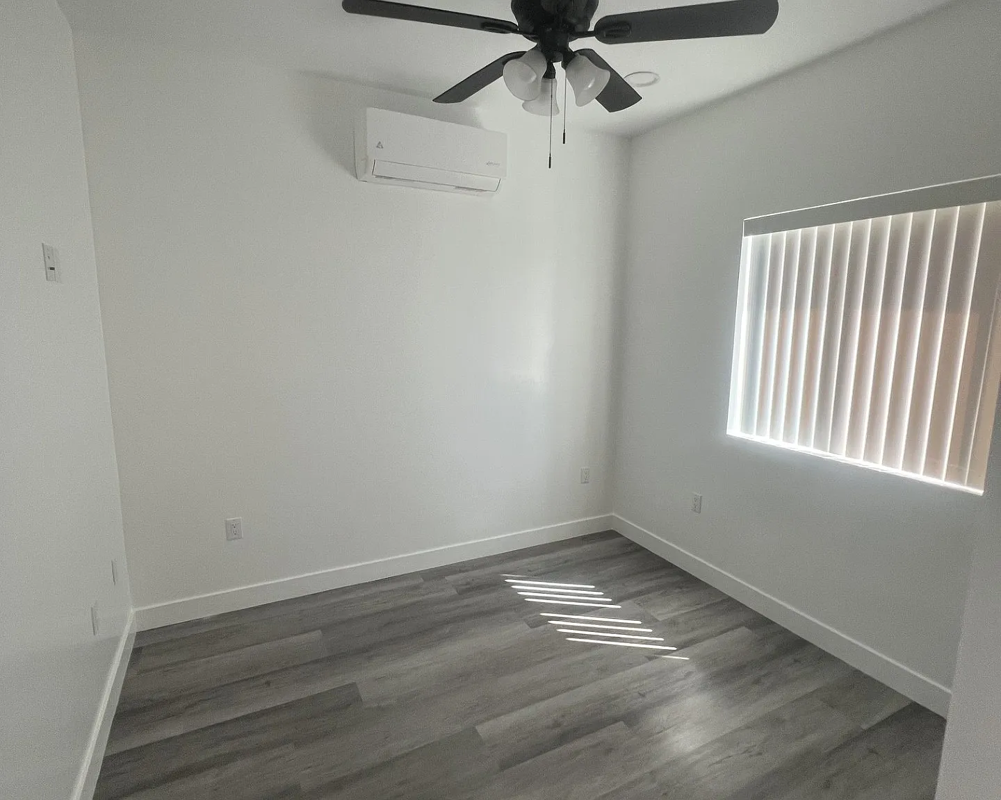 2 bed, 500 sqft, $2,200 — Photo 4