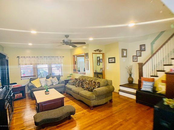 3rd image of 2546 Woodhull Ave