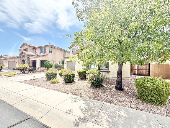3rd image of 1943 E Canyon Way