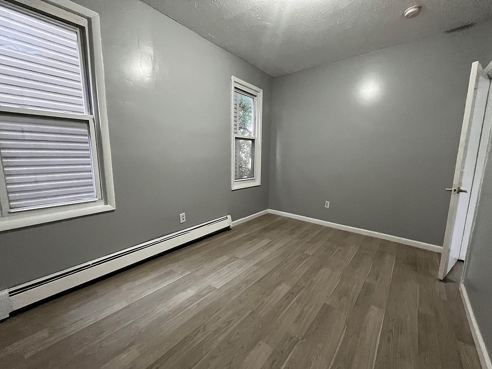 2nd image of 687 S 20th St Floor 2