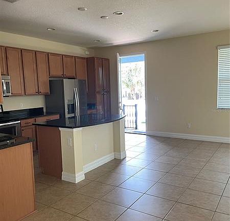 5th image of 10053 Eagle Creek Center Blvd