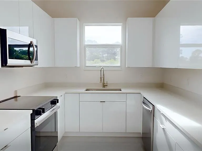 6108 Stratton Rd — Photo 10