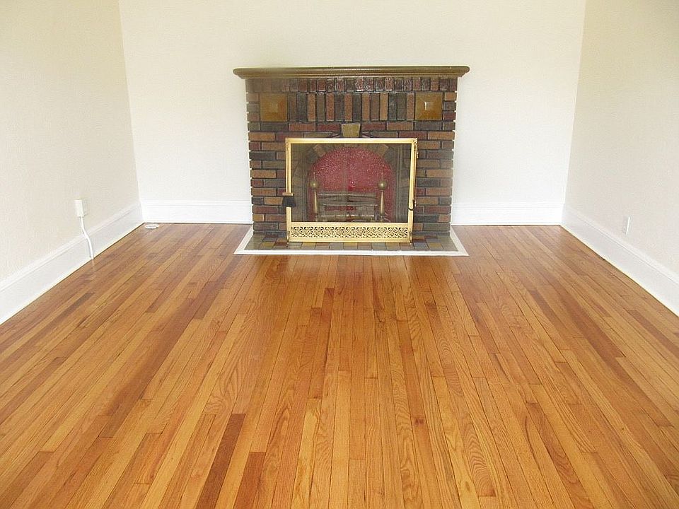 Electric fireplace 