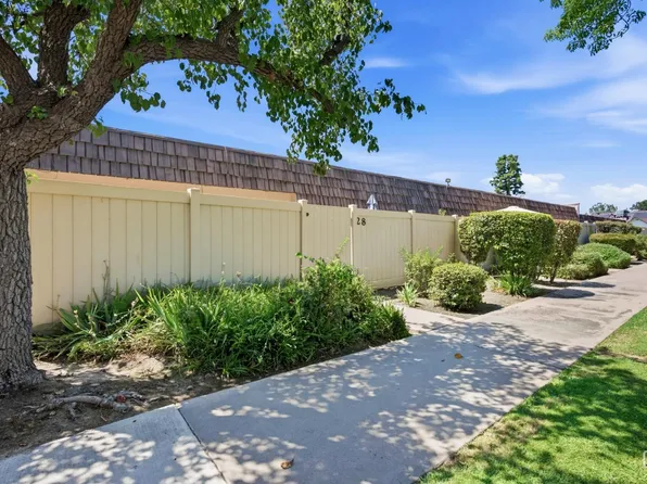 3800 Stockdale Hwy APT 28, Bakersfield, CA 93309