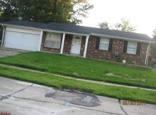 3029 Chance Dr, Florissant, MO