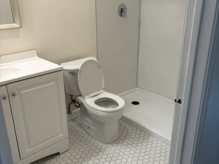 14116 Tiara St #5 — Photo 29