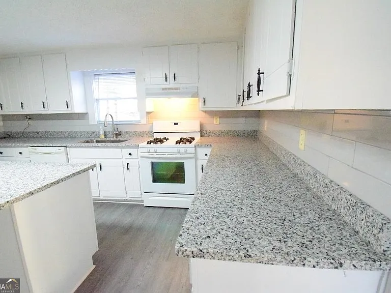 2625 Sharpsburg McCullum Rd — Photo 4