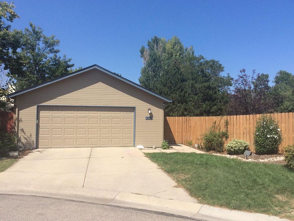 Garage from the street. Very private house with front access