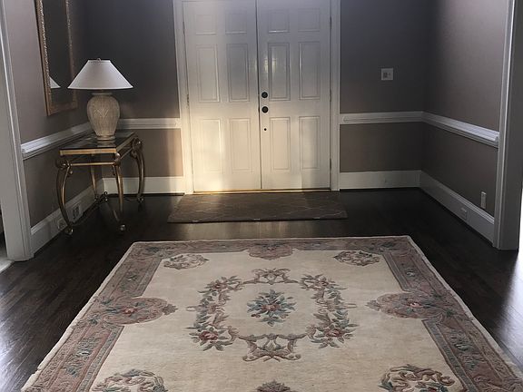 3rd image of 3025 Brookeview Ct