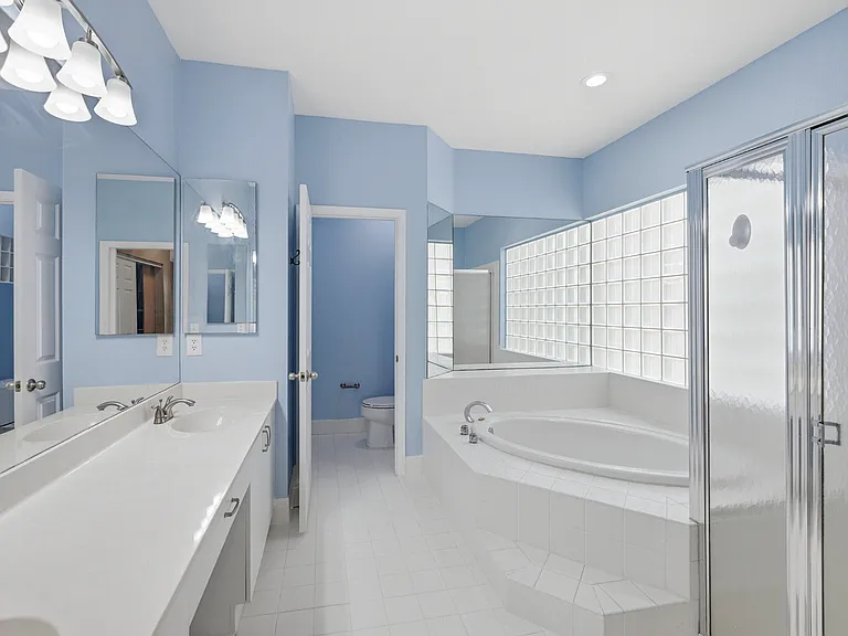 18474 Old Princeton Ln — Photo 3
