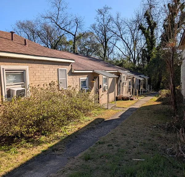 2332 Buena Vista Rd #1 — Photo 5