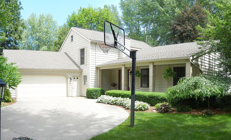 1st image of 5200 Huntington Dr