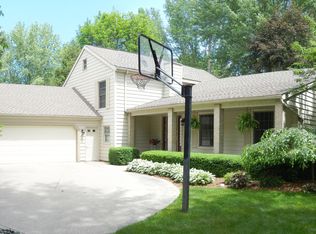 5200 Huntington Dr, Midland, MI