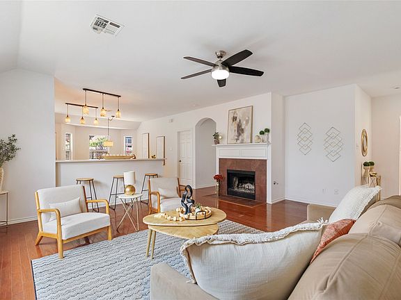 2nd image of 4601 Indian Rock Dr