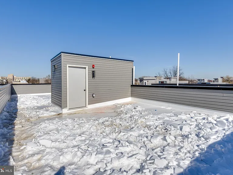 715 W Cumberland St #8 — Photo 8