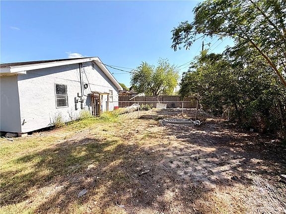 5th image of 10837 Palmas St