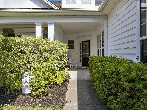 3rd image of 5006 Seaward Court