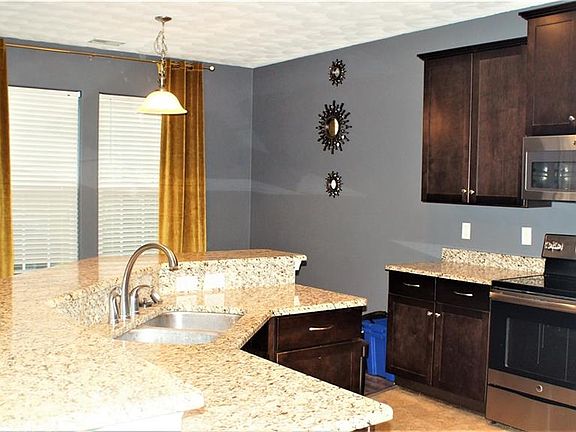 4th image of 2241 Humphreys Dr #264