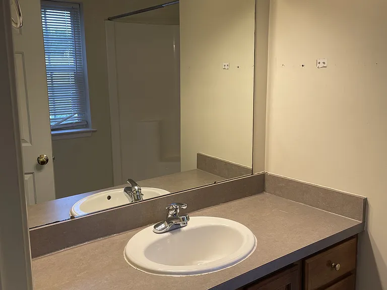 555 Station Ln #102 — Photo 12