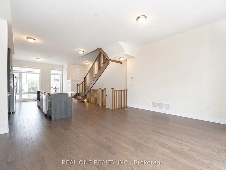 28 Credit Ln — Photo 12