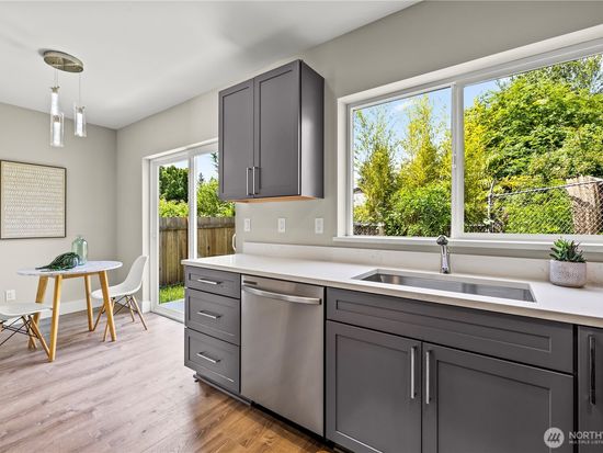 13055 2nd Avenue S #B, Burien, WA 98168