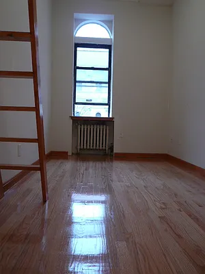 Rented by CLB Realty | media 28