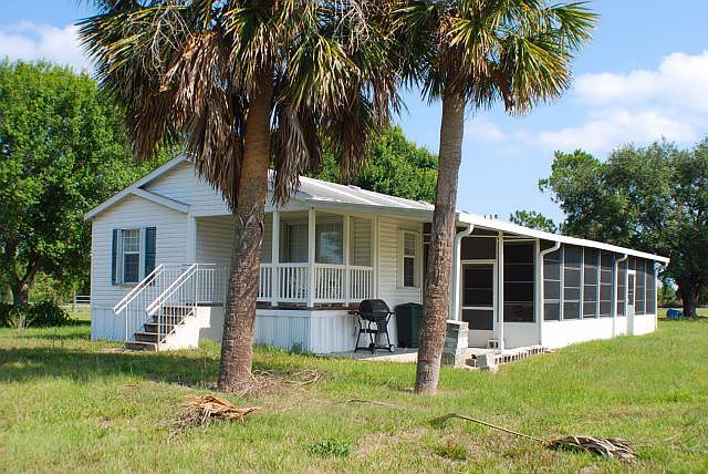 2007 2/2 on 5.97 acres