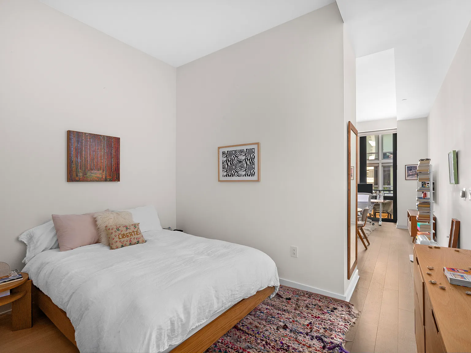 77 Charlton Street — Photo 3