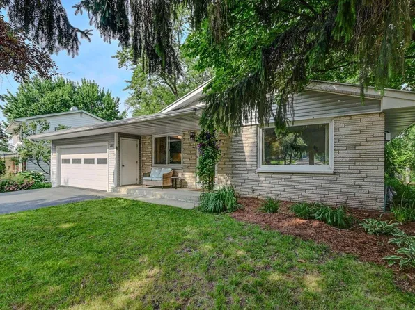 2614 Independence Ln, Madison, WI 53704