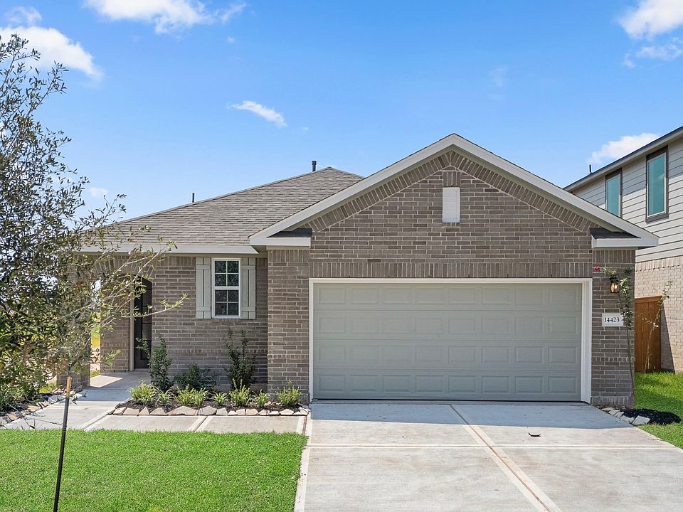 Welcome home to 14423 Lunan Drive located in the master planned community of Lago Mar.