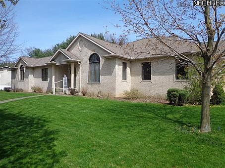 1st image of 601 Oakdale Dr