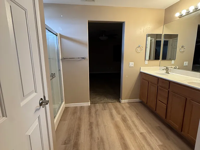 1810 E Chestnut Blvd — Photo 14