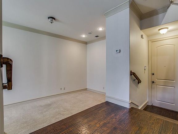 2nd image of 4089 Winsor Dr