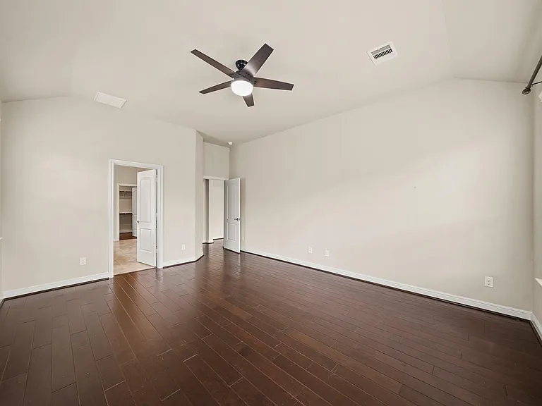 19119 Arcadia Cove Ct — Photo 13