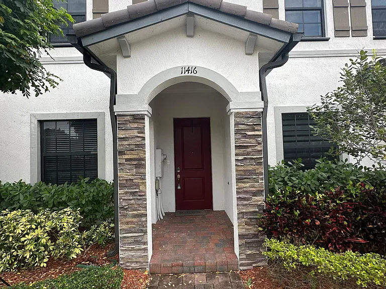 11416 SW 250th St — Photo 3