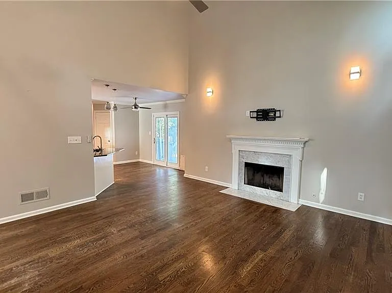 737 Calico Ln — Photo 10