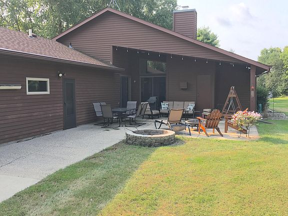 4th image of 424 Crescent Dr