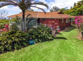 94-1885 Kamaoa Dr #A, Naalehu, HI 96772
