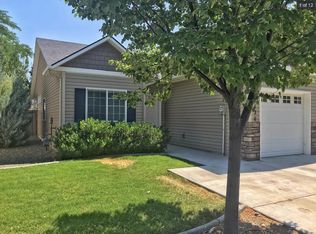 2476 N Locust Grove Rd, Meridian, ID 83646