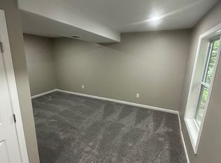 4922 NW Barry Rd, Kansas City, MO 64154