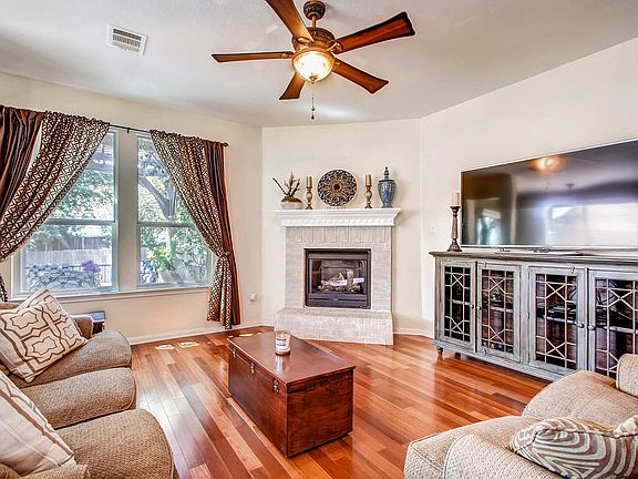 5th image of 2985 Peacemaker St