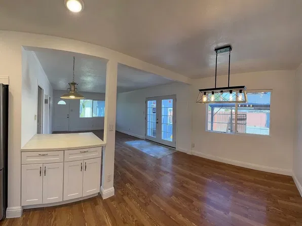 4878 Oregon Ave, Long Beach, CA 90805